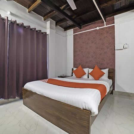 Hotel O Highland Manor Guwahati Exteriör bild