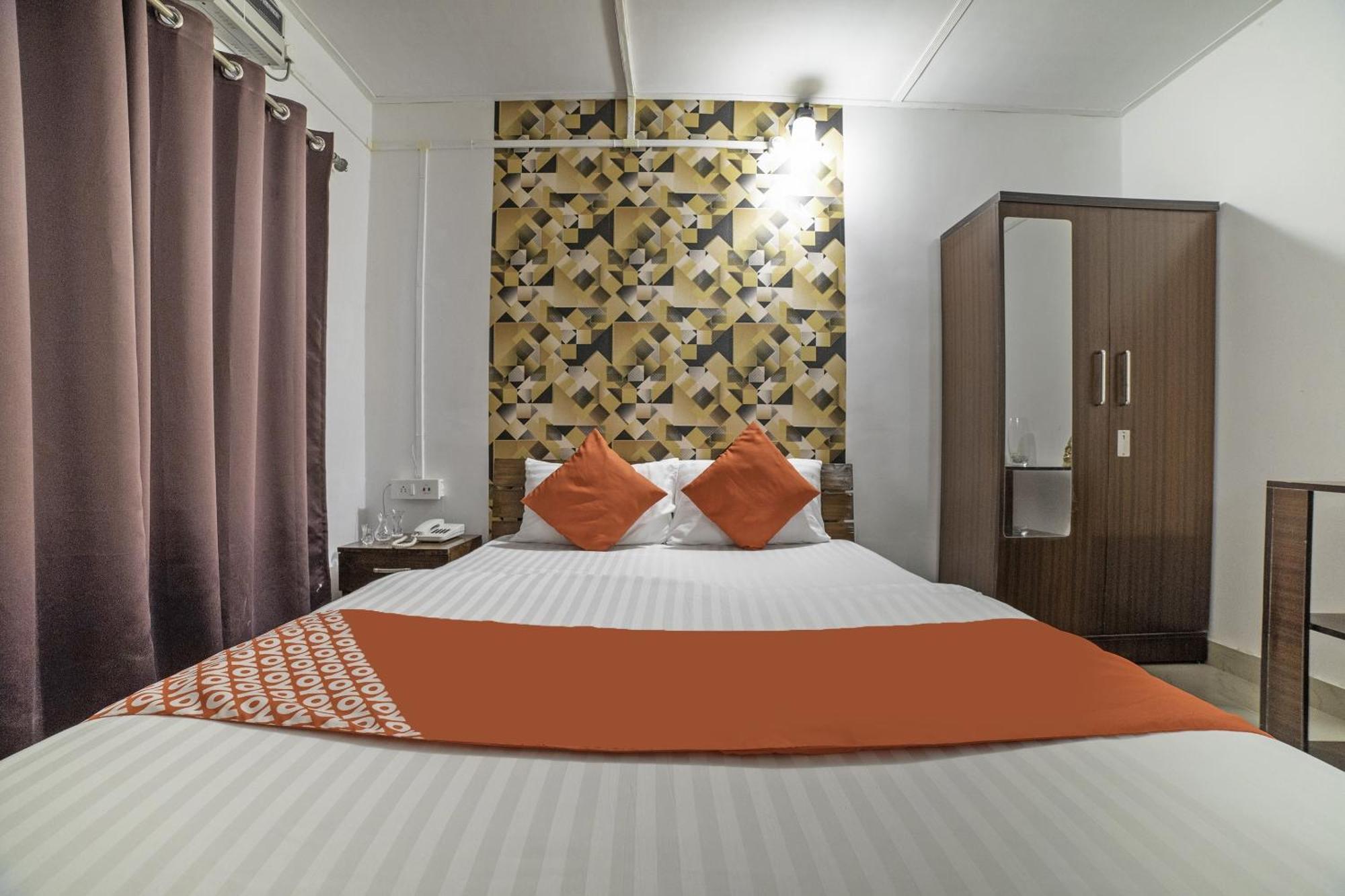 Hotel O Highland Manor Guwahati Exteriör bild