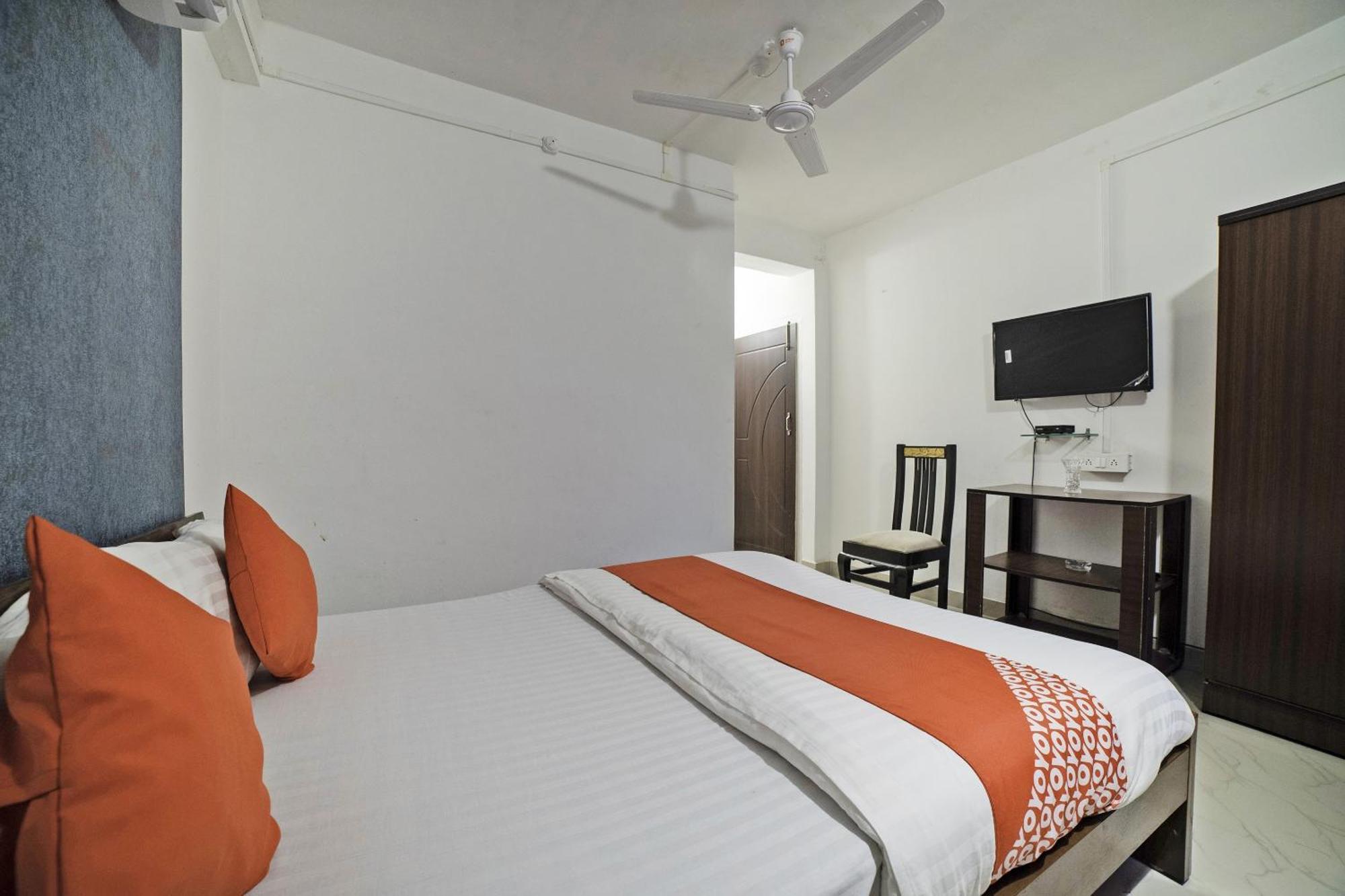 Hotel O Highland Manor Guwahati Exteriör bild
