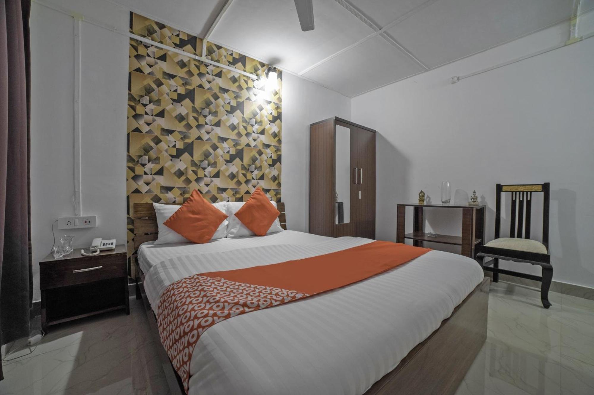 Hotel O Highland Manor Guwahati Exteriör bild