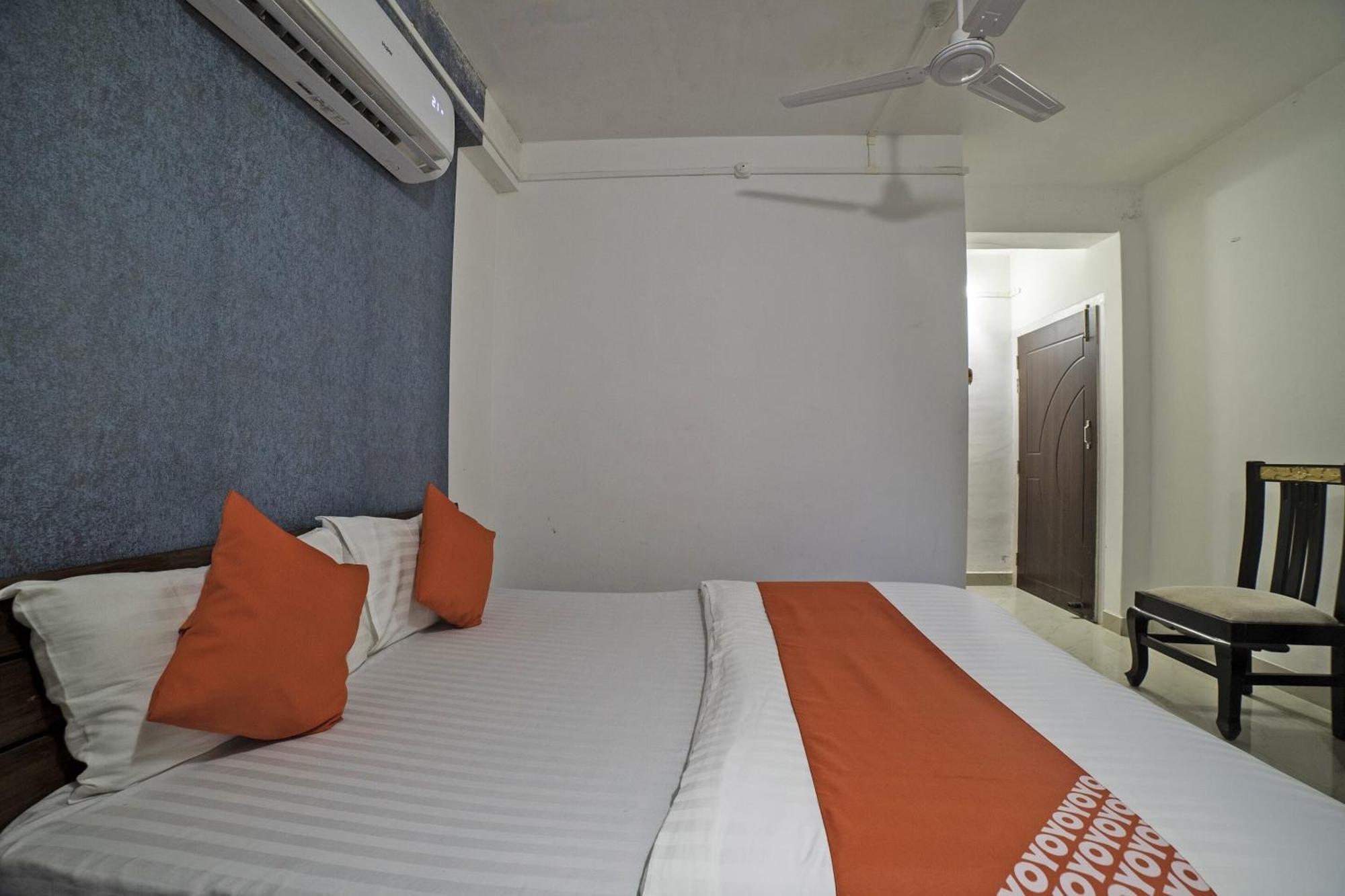 Hotel O Highland Manor Guwahati Exteriör bild